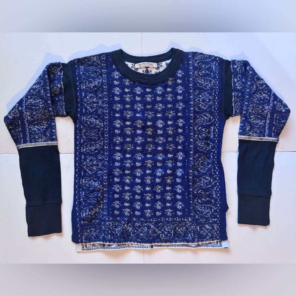 We The Free Blue/Cream/Grey Patterned Waffle Knit Thermal Top in Size S - EUC